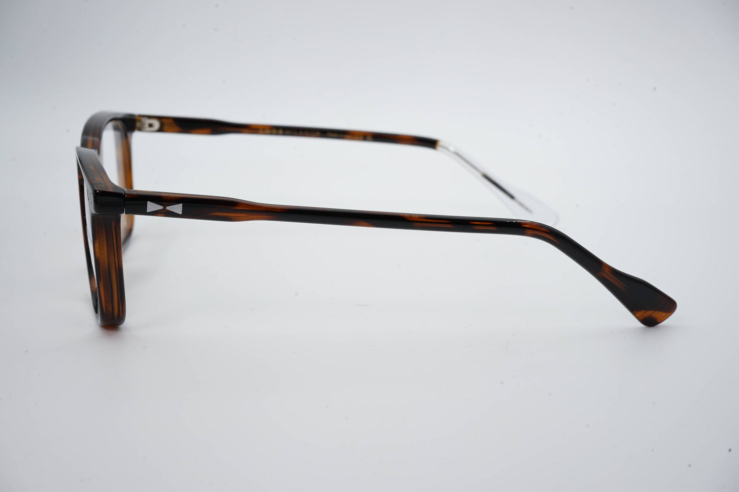 Esnobe Milano "Bitter" SNV226 C02