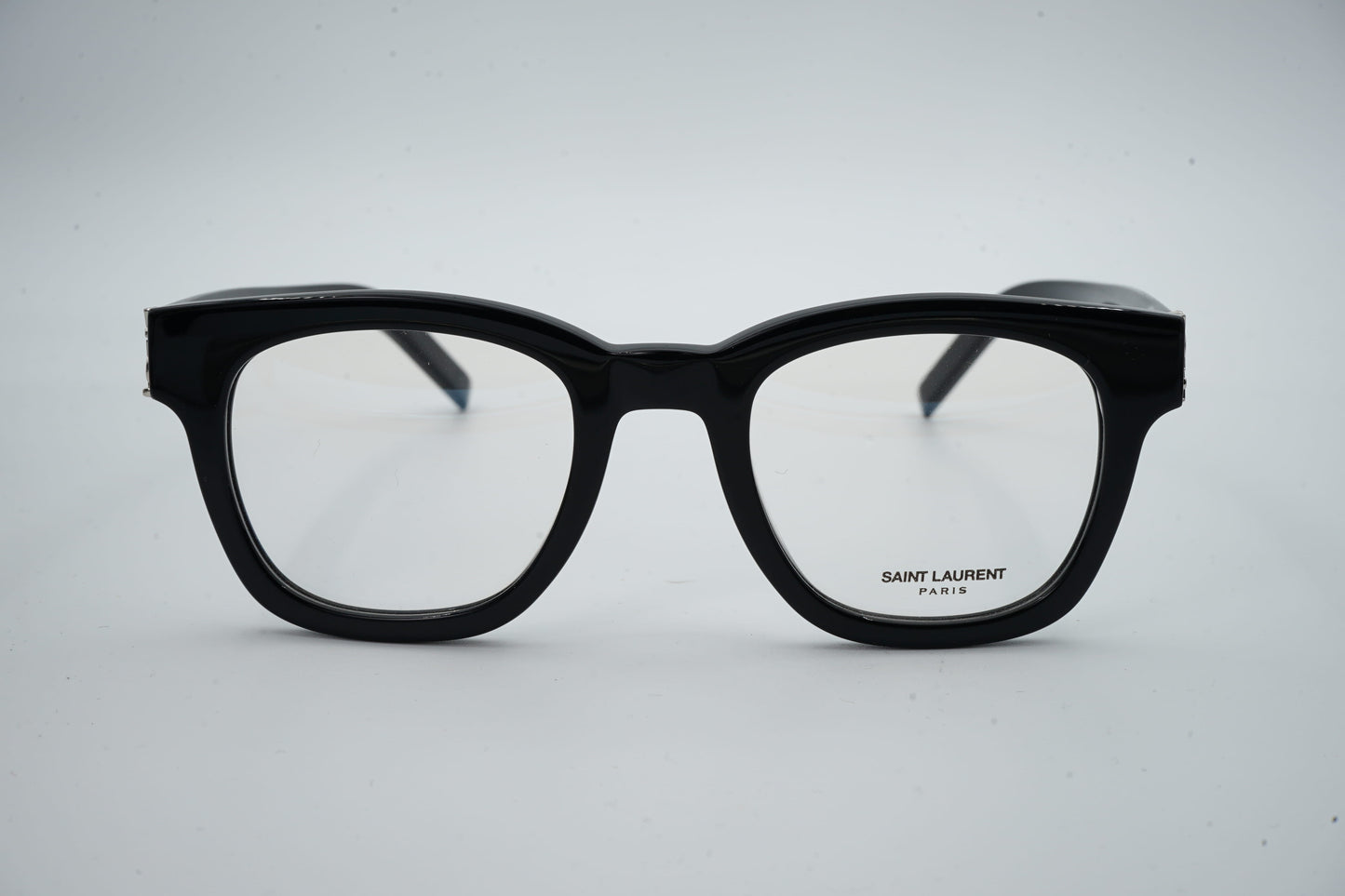 Saint Laurent M124 OPT 001