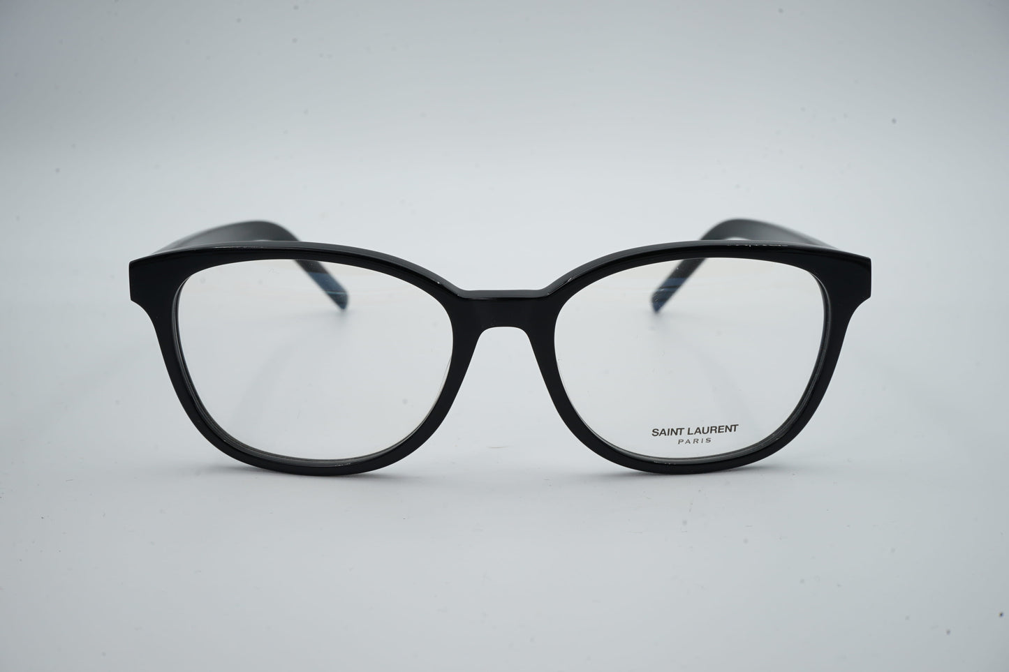 Saint Laurent M113 001