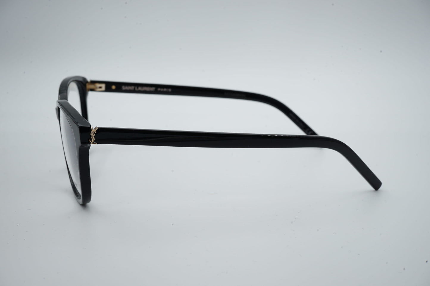 Saint Laurent M113 001