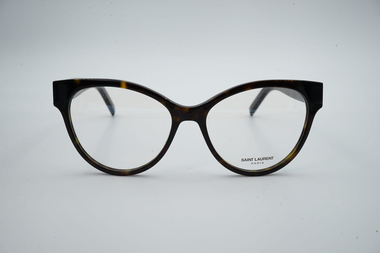 Saint Laurent M34 004