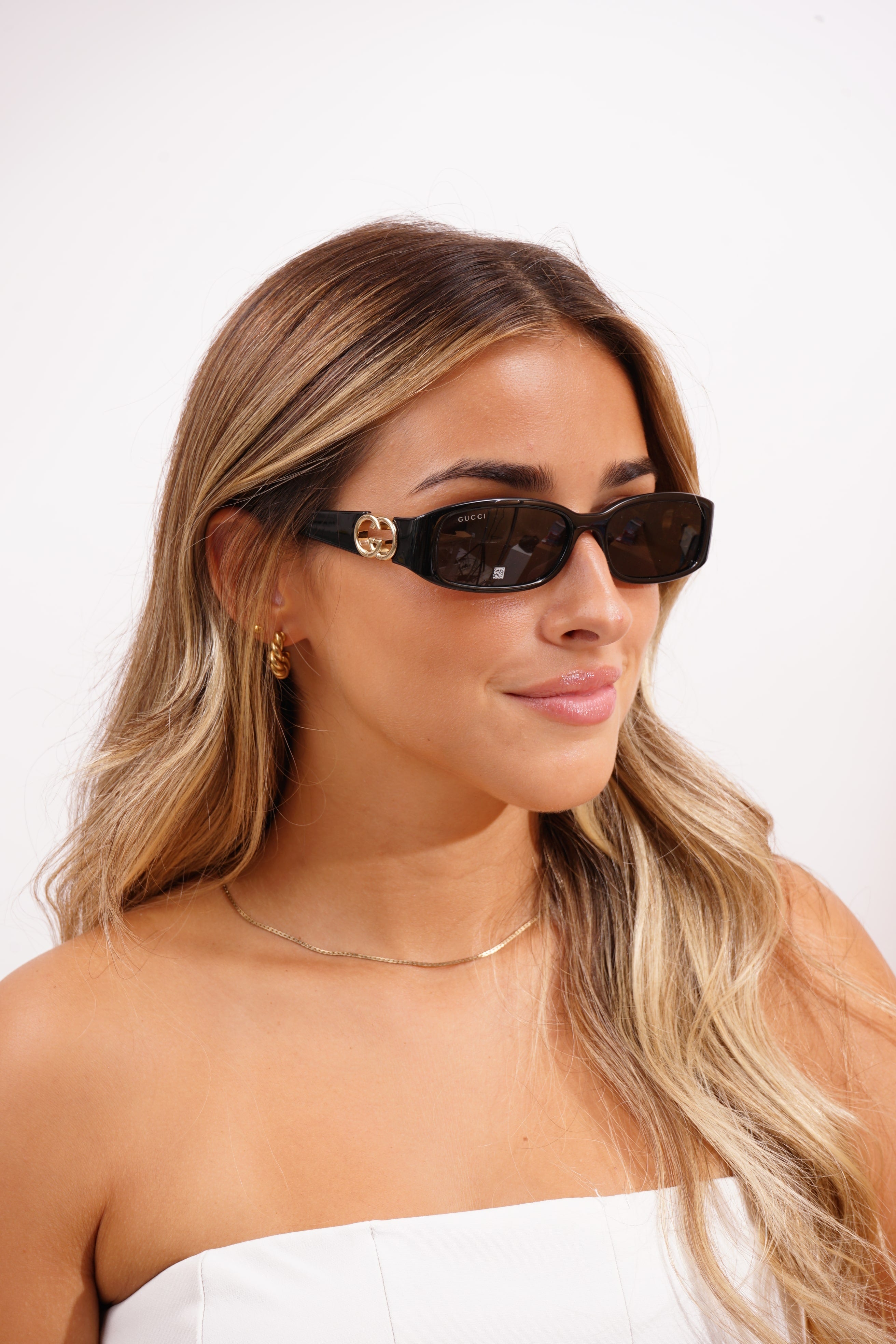 Gucci GG 1661S 001 – Rectangular Sunglasses in Black and Gray – JP